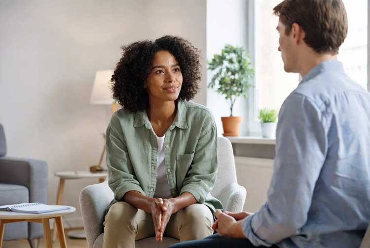 گفتگو همدلی به جای همدردی